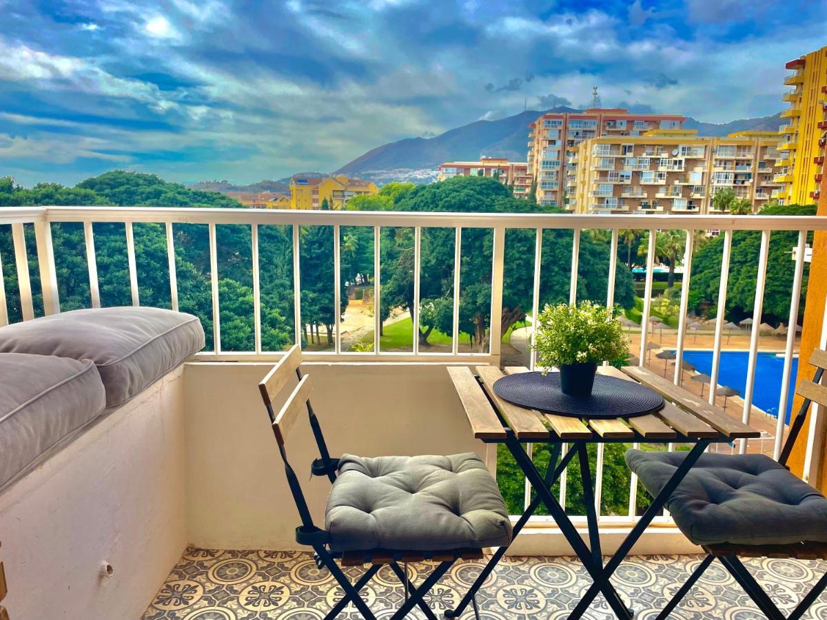 Luxury Suites Sunset Beach Benalmadena Bagian luar foto