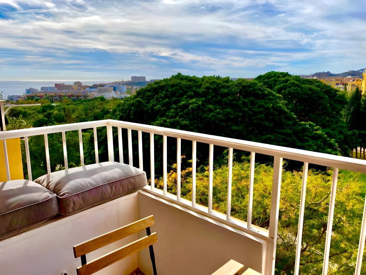 Luxury Suites Sunset Beach Benalmadena Bagian luar foto