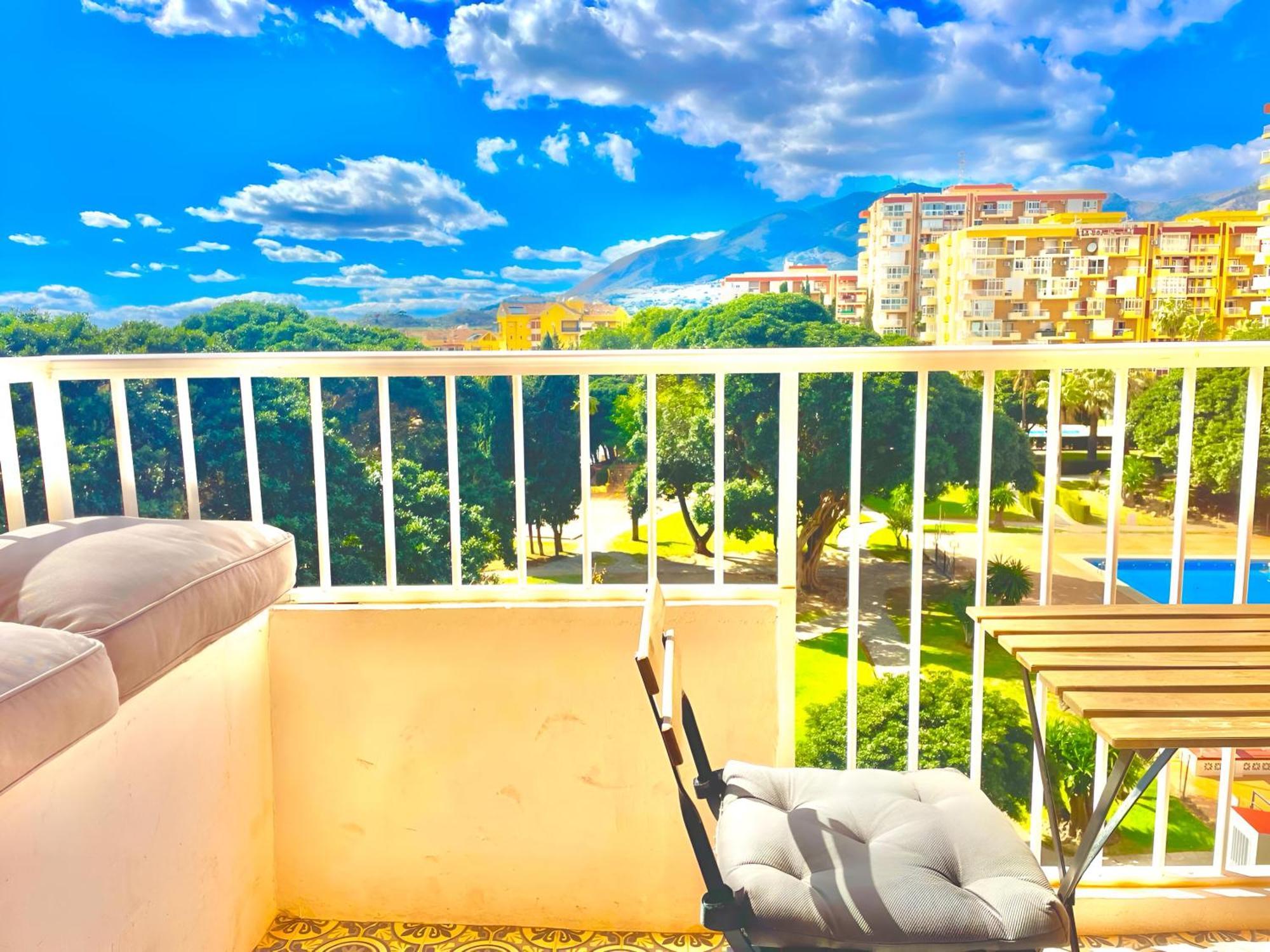 Luxury Suites Sunset Beach Benalmadena Bagian luar foto