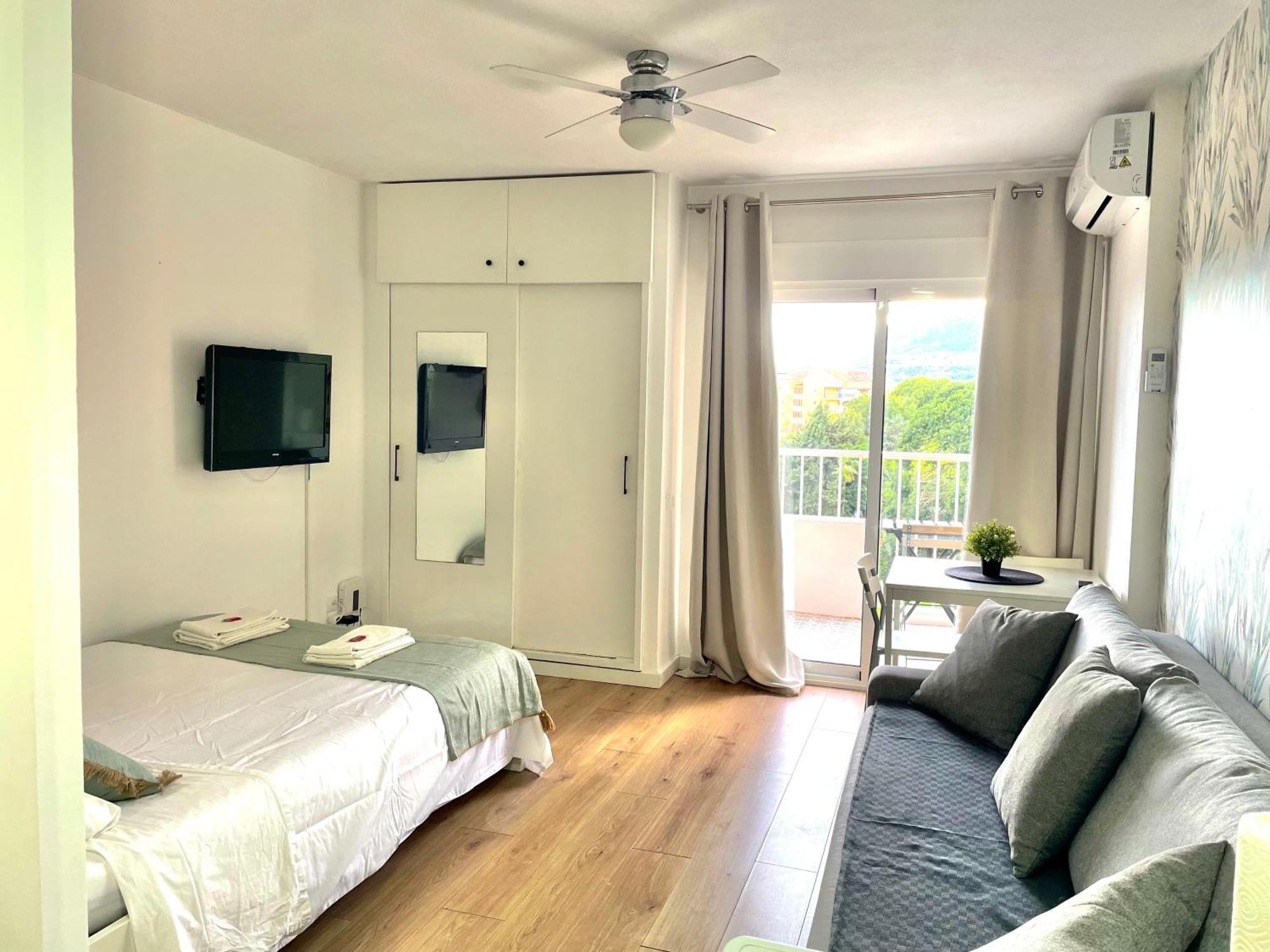 Luxury Suites Sunset Beach Benalmadena Bagian luar foto
